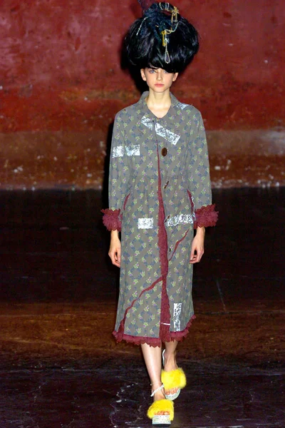 Look 24